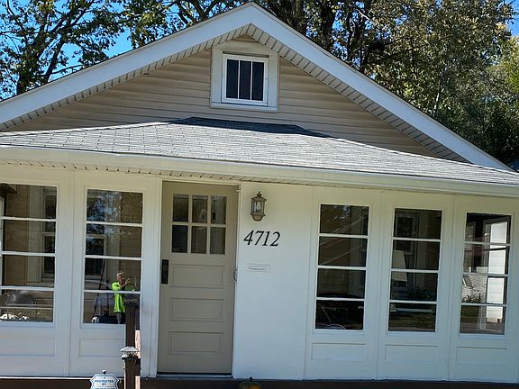 3rd image of 4712 Caroline Ave