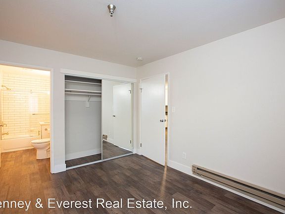 4th image of 301 Jayne Ave #3