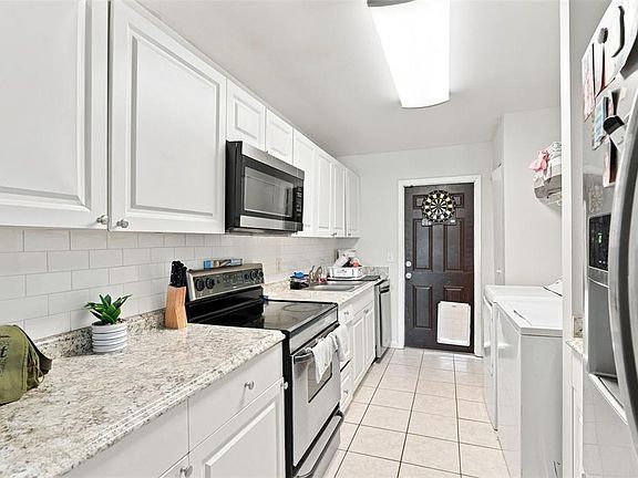 4th image of 605 NORTHLAKE BOULEVARD #75