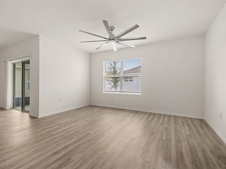 1078 Clay Blvd — Photo 30
