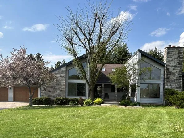 3578 Highway 39, Mineral Point, WI 53565