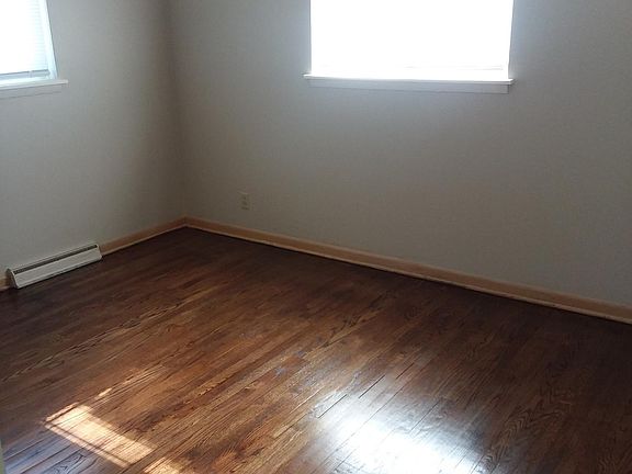 4th image of 7711 W Hampton Ave