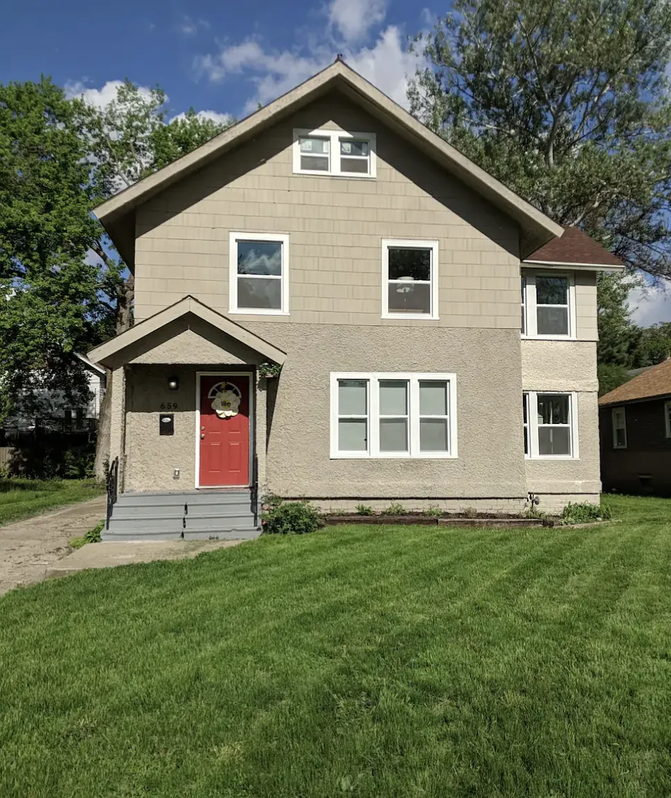 4 bed, 2364 sqft, $2,200 — Photo 1