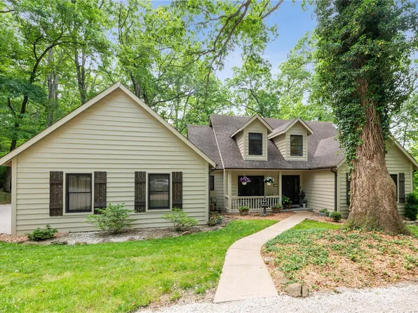 911 Oak Bend Ln, Imperial, MO 63052