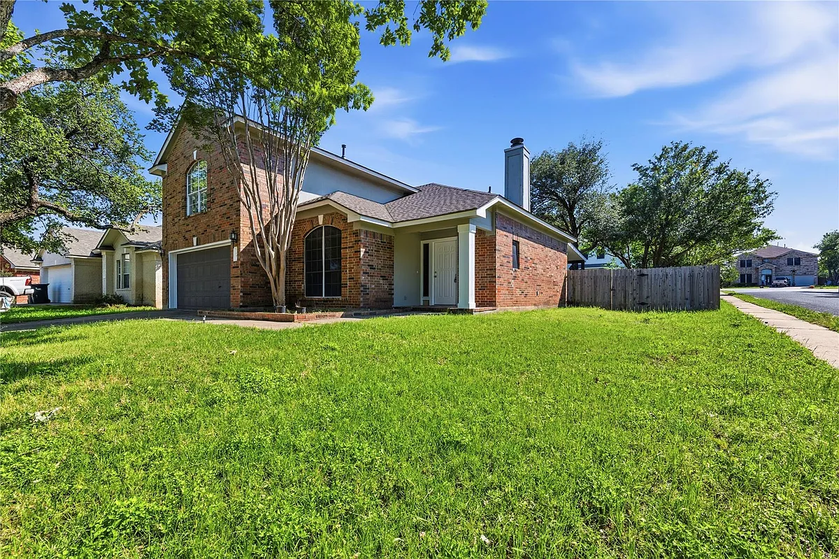 Building Photo - 5043 Cleves St