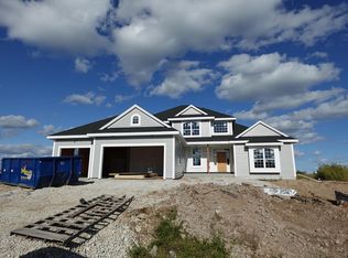 9866 North Cygnet COURT, Mequon, WI 53097