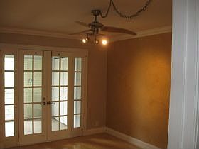 5th image of 4063 Oakridge Dr #F