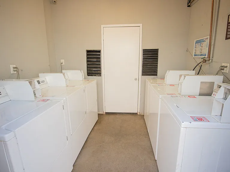 Cohasset Apartments — Photo 15