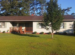 204 Waccamaw Rd, Riegelwood, NC 28456