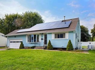 3 Edgewood Dr, Saugerties, NY