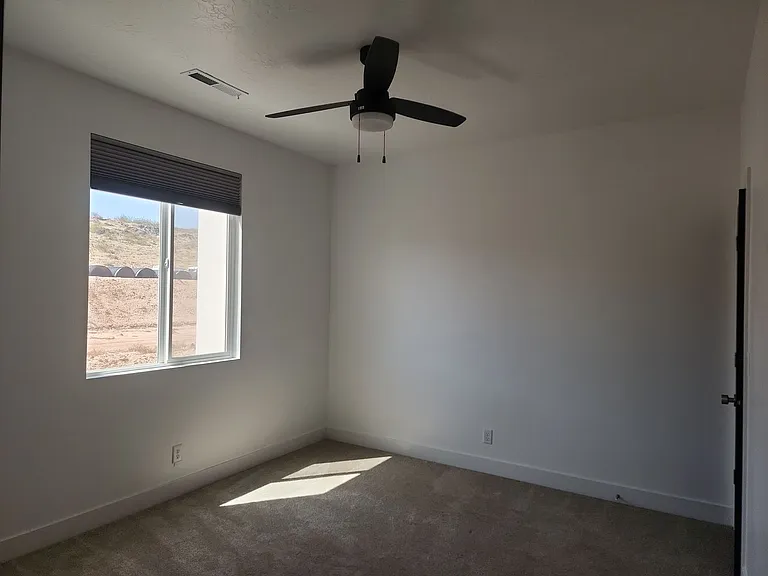 828 E Desert Cactus Dr — Photo 15