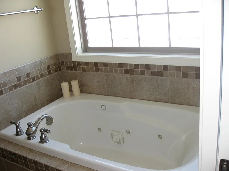 Dry Sage Cir — Photo 16