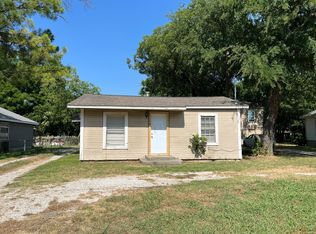 315 Ritchey St, Gainesville, TX 76240