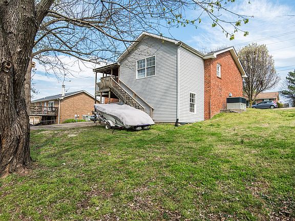 4th image of 115 Hillwood Dr