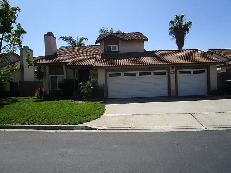 10327 Paseo Park Dr — Photo 1