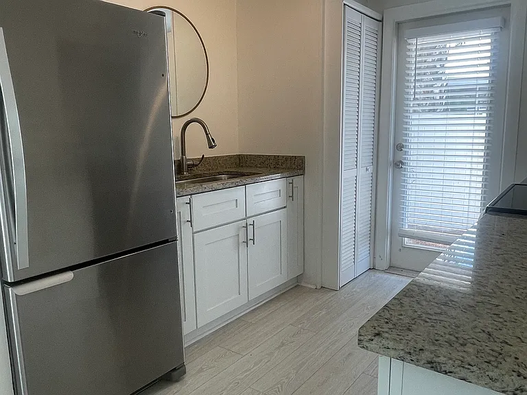 2510 W North B St #B — Photo 5