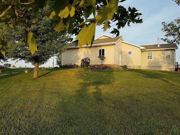 5th image of 7930 W 100th St