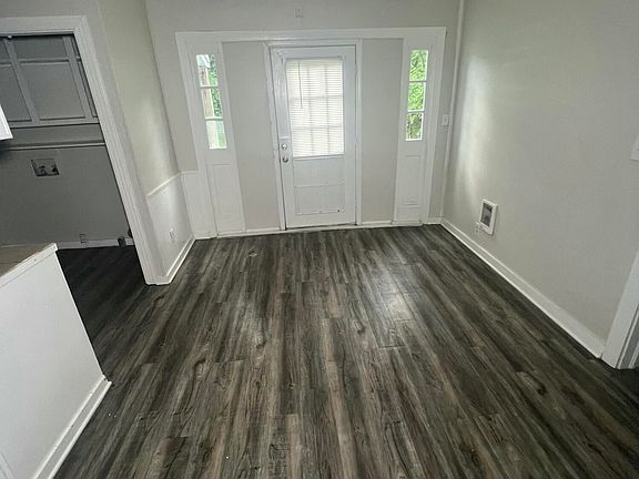 5th image of 3645 Lee Dr