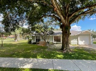 108 Summerhill Ct, Minneola, FL 34715