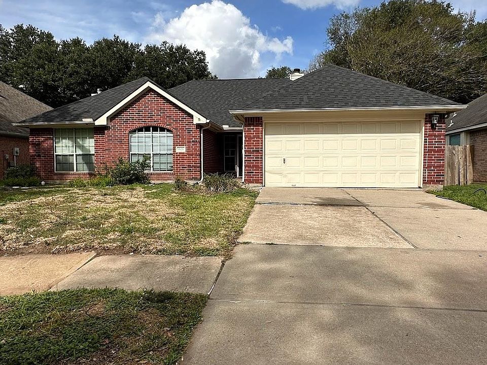 1st image of 1626 Savannah Dr