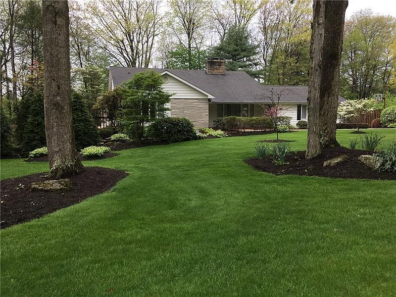 1st image of 204 Lynwood Dr