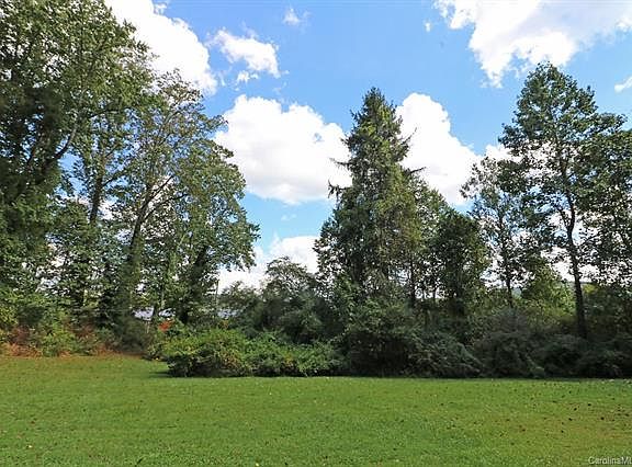 4th image of 72 Tica Farm Dr