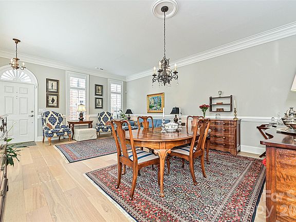 5th image of 6327 Kiftsgate Ct