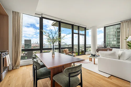 20 Rockwell Pl Photo 1