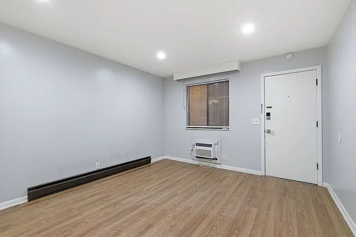 2134 Fairfax Ave #B6 — Photo 4