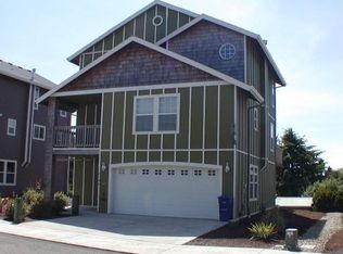 2166 NW Mast Ave, Lincoln City, OR