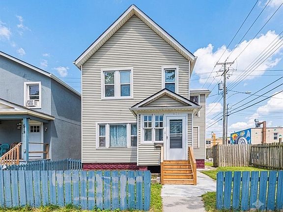 2nd image of 576 Janette Ave
