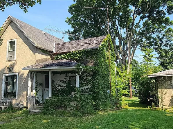 4 Center St, Nunda, NY 14517