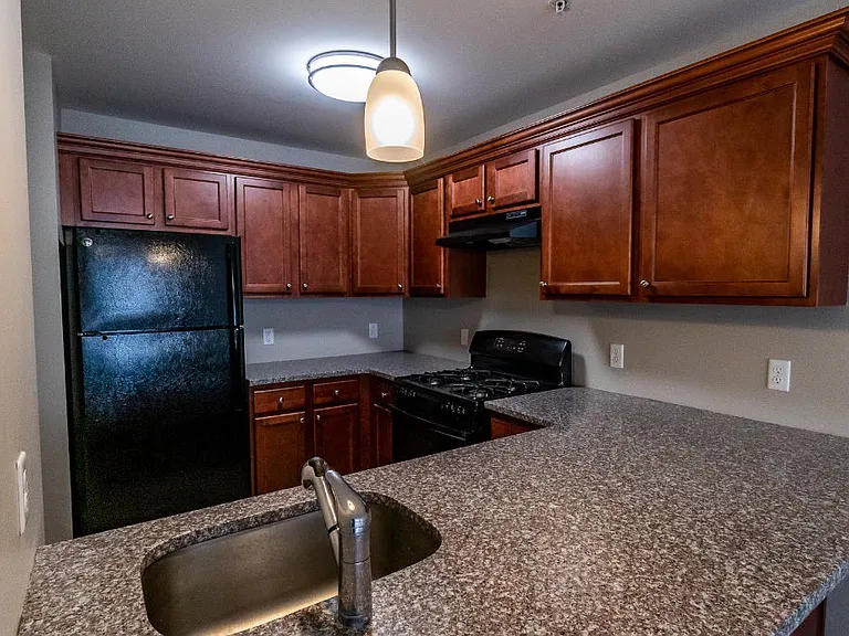 28 Lake St #203 — Photo 7