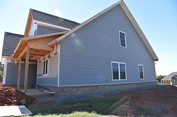 2nd image of 1008 Lawson Dr