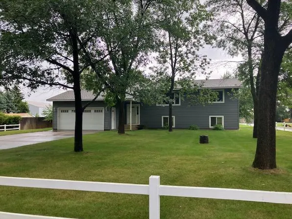 16799 Yale St NW, Elk River, MN 55330