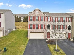 323 Maple Ridge Dr, Canonsburg, PA 15317