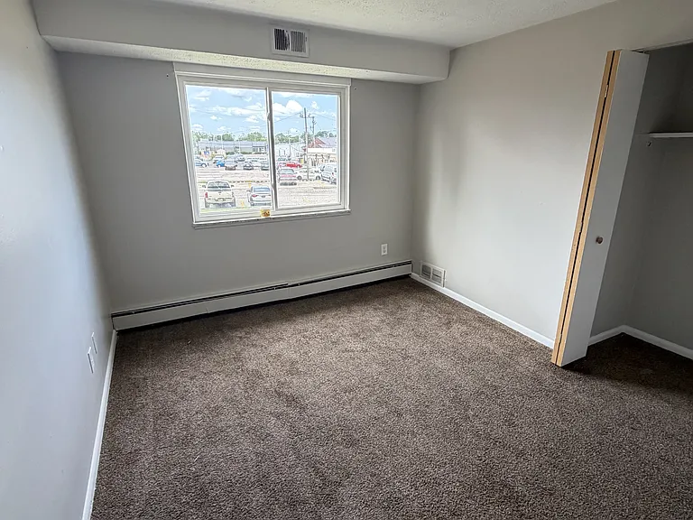 6400 Kingsdale Blvd #201 — Photo 5
