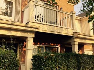3153 Riverbirch Dr APT 203, Aurora, IL 60502
