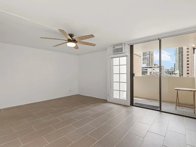 2092 Kuhio Ave #906 — Photo 1