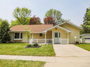 1616 2nd St N, Fargo, ND 58102
