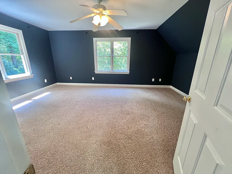 113 Lulworth Ct — Photo 39