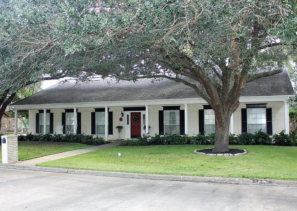 1st image of 5002 Magnolia Ln