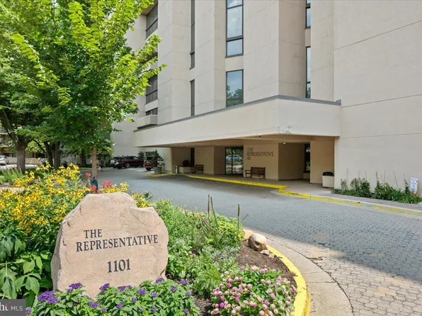 1101 S Arlington Ridge Rd APT 402, Arlington, VA 22202