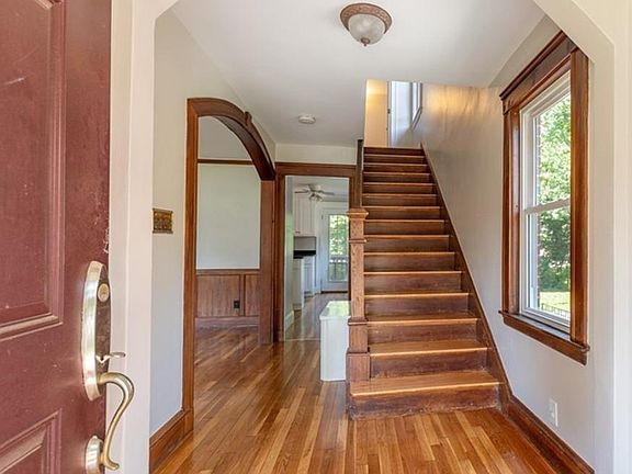 3rd image of 342 Winthrop St #0