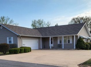 108 S Elm St, Blue Eye, MO 65611