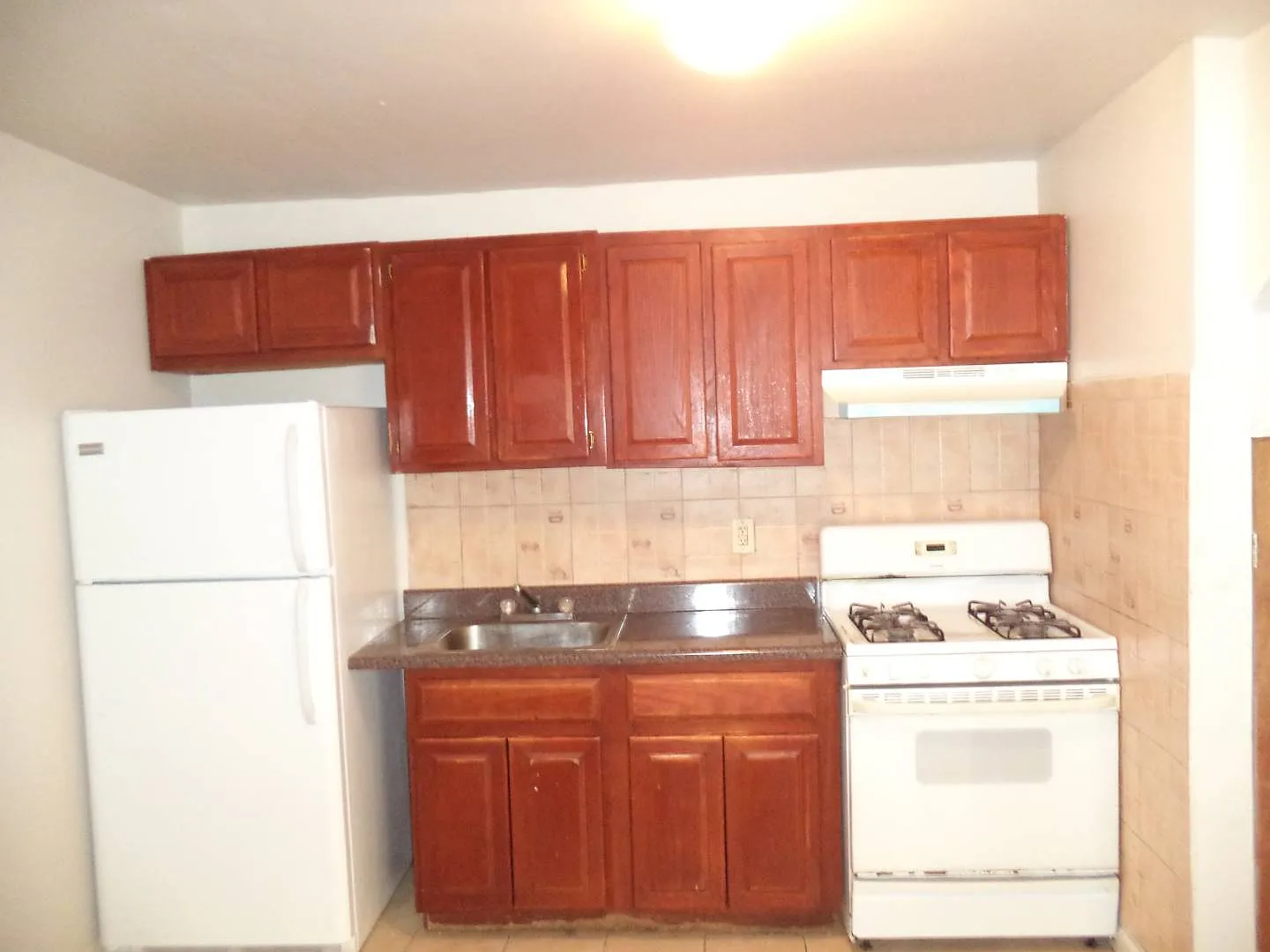 1 bed, 1.0 bath, $2,300 — Photo 3