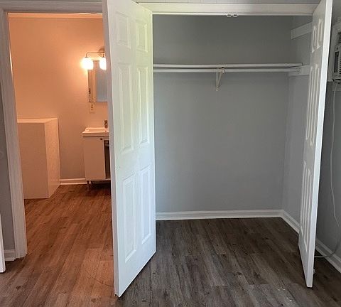 5th image of 818 Powhatan Ave Unit G