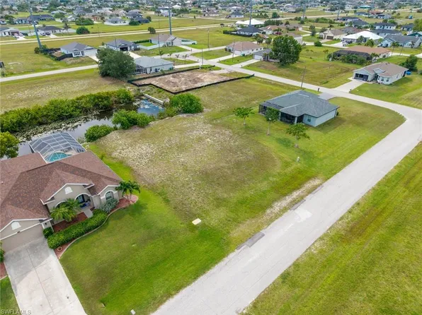 420 NW 23rd AVE, CAPE CORAL, FL 33993
