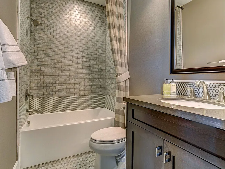 6812 Shadow Wood Dr — Photo 15