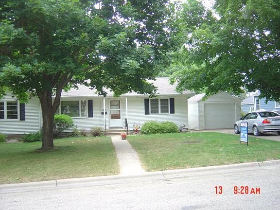 2nd image of 1409 Erie Ave